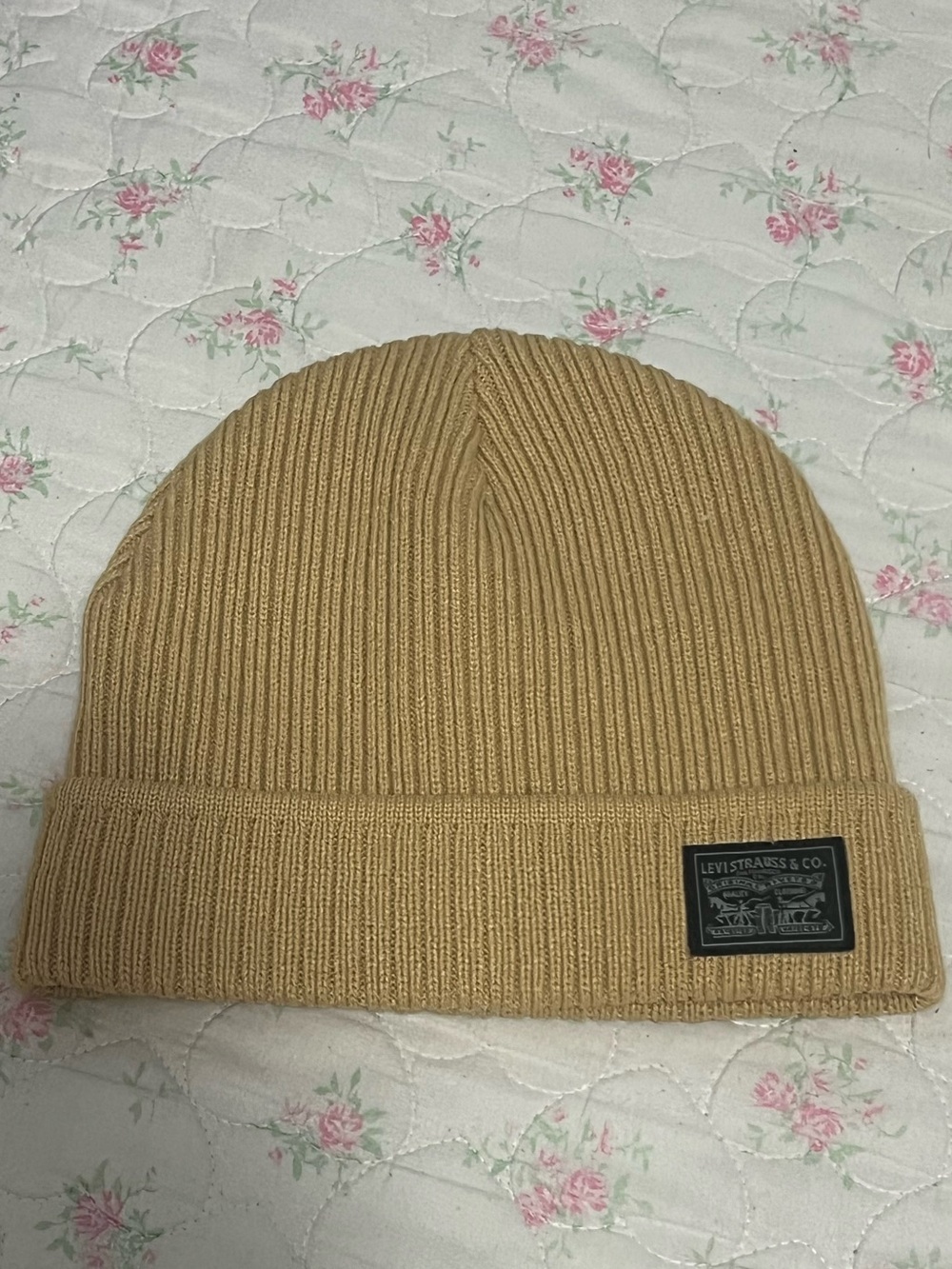 NWOT Levi's Camel Ribbed Fold-Over Beanie